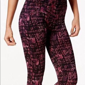 First look L/XL skimmer legging/spandex capris NWT